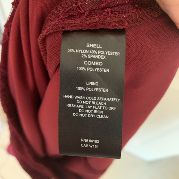 Jessica Howard | Lace Formal Dress - Picture 5 of 5